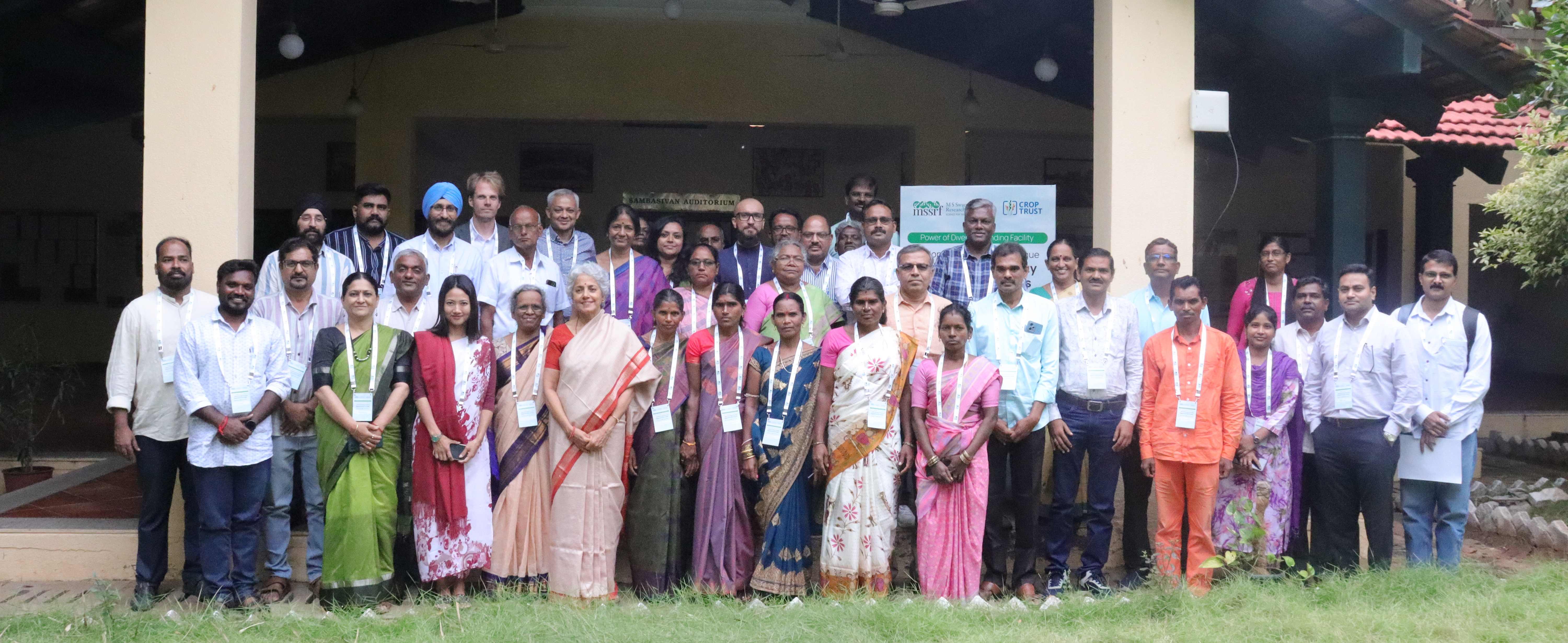 Group Photo of Stateholders